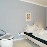 1 Bedroom Cozy In Апартаменты *
